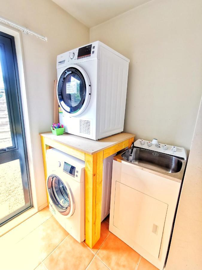 Atarau Grove Holiday House Paraparaumu Ngoại thất bức ảnh